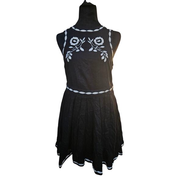 Free People Embroidered Dress Size 2 - Picture 1 of 9